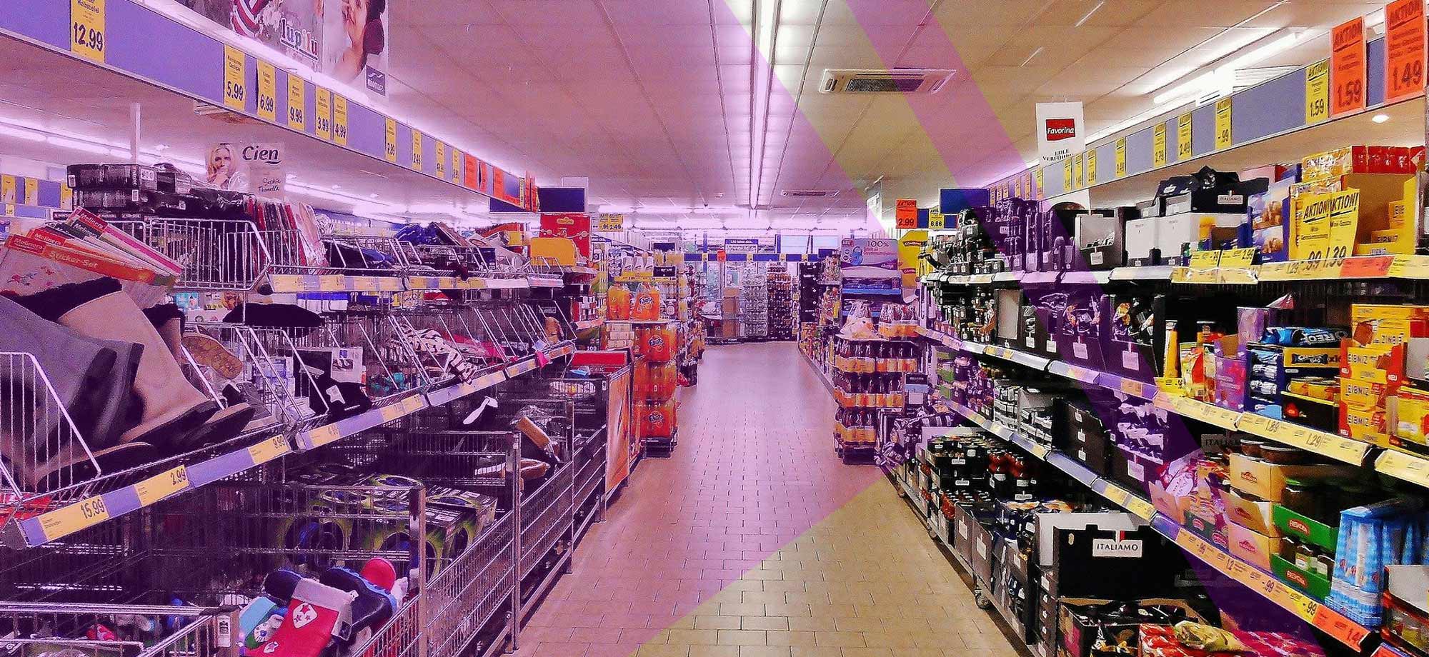 aerticulos de cocina como parrillas, ollas, cuharones